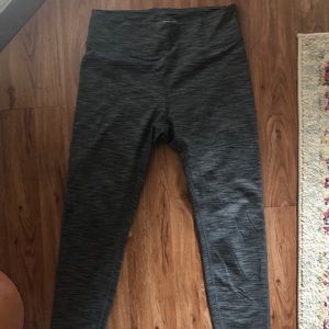 Outdoor Voices ⅞ freeform leggings